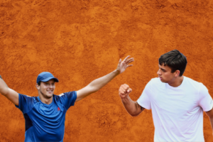 100 Titoli ATP per l’Italia: Cobolli e Darderi Fanno la Storia del Tennis Azzurro