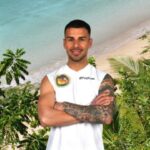 angelo-famao-sbarca-a-lisola-dei-famosi-2025-il-cantante-neomelodico-conquista-il-reality