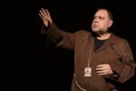 Aniello Vintitrè al Teatro Instabile di Napoli: una rappresentazione emozionante e struggente