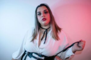 Federica Casiglia torna con "Eva": un inno alla libertà personale