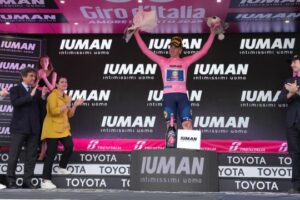 Pedersen: Maglia Rosa al Giro108