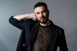 Antonino lancia “Un’ora d’amore”: il nuovo singolo che anticipa l’album evento “VENTI25”