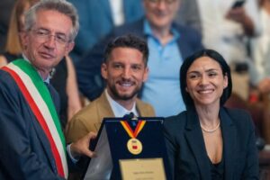 Dries Mertens riceve la Cittadinanza Onoraria dal Comune di Napoli