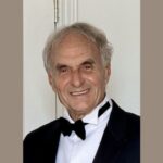 Enzo Sisti riceve l’Italy for Movies Award al Castello Aragonese durante l’Ischia Film Festival 2025
