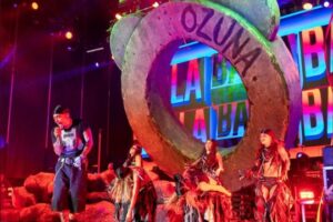 Ozuna live all’Alien Sound Festival di Napoli tra luci e folla in delirio