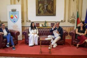 Premio TRUTH Napoli conferenza stampa Istituto di Cultura Meridionale