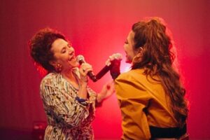 Viola&Rosa - Duetto madre e figlia nel brano Rap d’amore, estate 2025