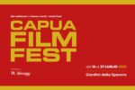 Giardini dello Sperone illuminati durante il Capua Film Fest con pubblico e proiezione all’aperto