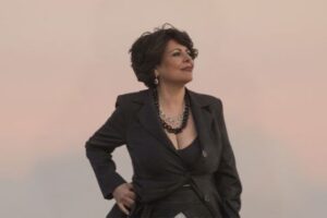 Roxy B. nel video ufficiale del nuovo singolo “Crash”