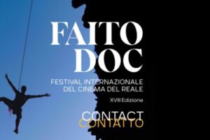 Faito Doc Festival 2025 - proiezione immersa nel bosco sul Monte Faito