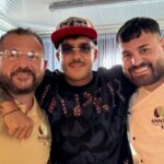 Ciro e Salvatore Poppella durante il buffet alla terrazza VIP del concerto di Geolier