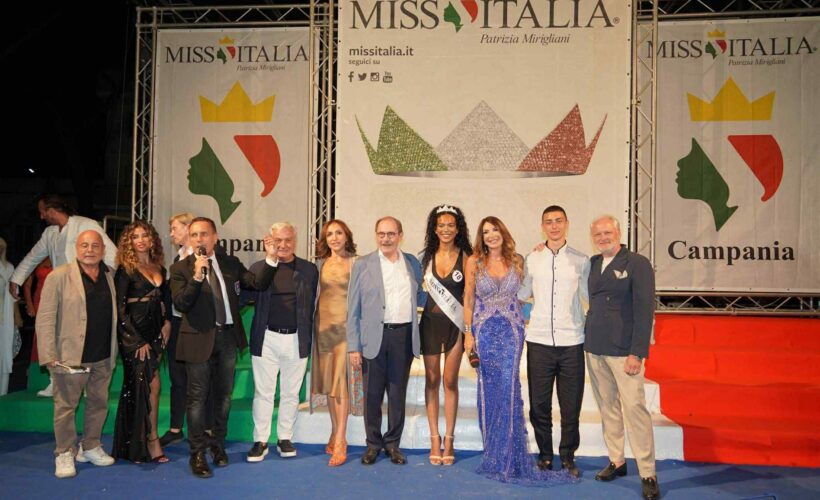 Luigi Zeno protagonista a Pompei: fascino, talento e bellezza si incontrano nella selezione regionale di Miss Italia.