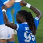 Napoli-Cagliari, Anguissa festeggia il gol vittoria al Diego Armando Maradona