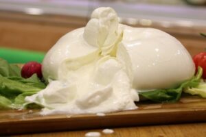 WeBufala caseificio artigianale primo anniversario mozzarella di bufala 100%