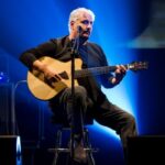 Chitarra storica di Pino Daniele donata a Rai Radio2