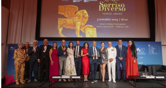 Premio Sorriso Diverso Venezia Award 2025 – vincitori Elisa e The Voice of Hind Rajab