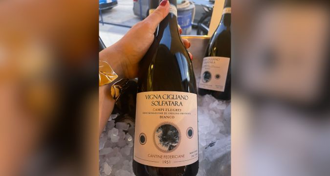 Vini Campi Flegrei Flegreo e Vigna Cigliano nel menu Alchimie di Vite