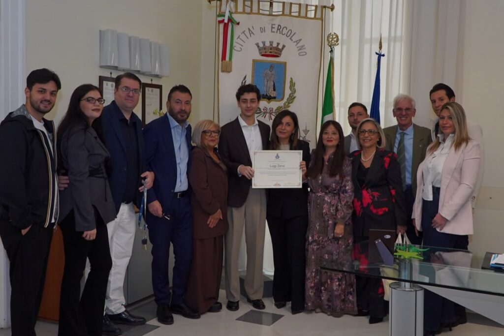 Riconoscimento al merito artistico per Luigi Zeno: la città di Ercolano premia il giovane attore